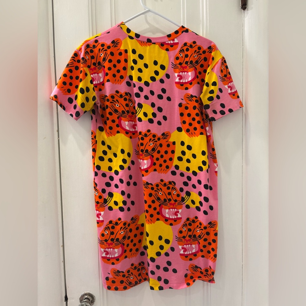 Nooworks Tee Dress in Micotti Cat - Picture 2 of 3